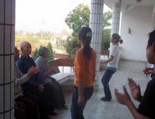 ٢������Ժ