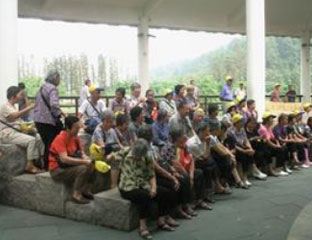 ɳ԰�־���¥